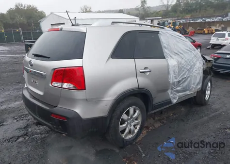 2013 Kia Sorento Lx from USA, damaged, VIN 5XYKT3A65DG407719